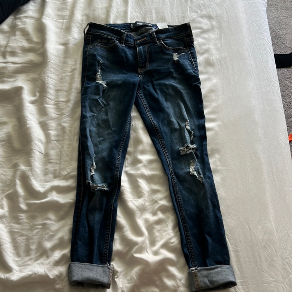 Size 0 | Hollister Crop Skinny Jeans |